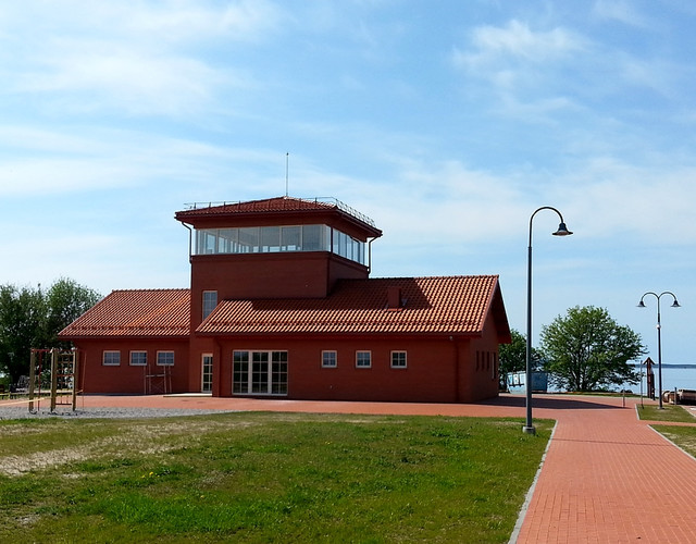 Орнитологическая обсерватория с натуральной красной черепицы Bornholm
